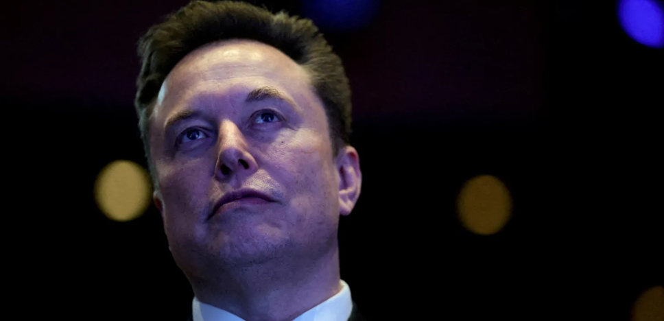 把天空“填满”：马斯克申请发射 100 万颗卫星，引发天文学界恐慌