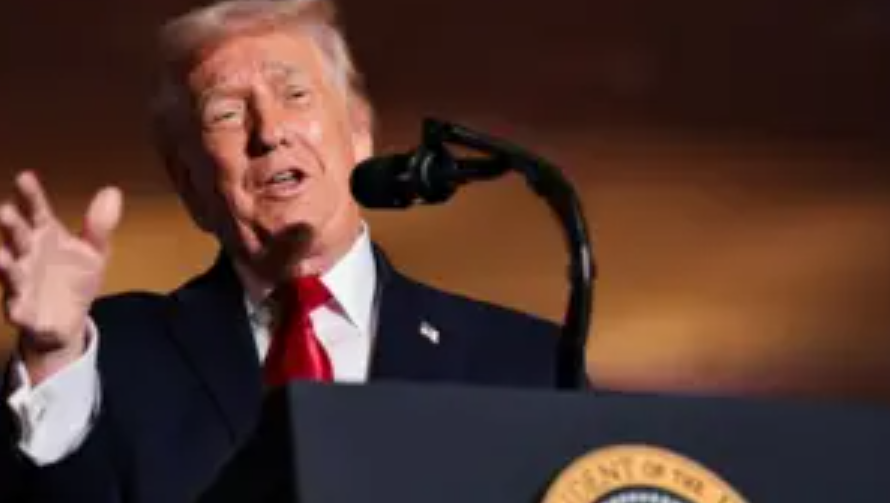 两个美国的平行时空：华尔街的狂欢与餐桌上的叹息