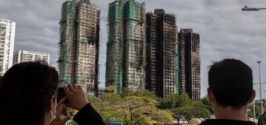 灰色的投票日：致命大火阴影下的香港立法会选举